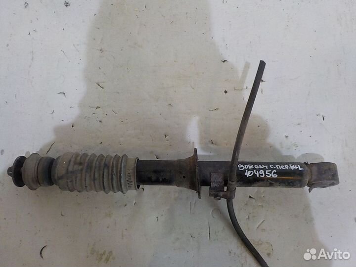 Амортизатор передний Kia Sorento