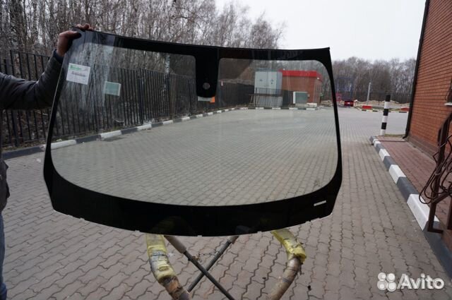 Стекло лобовое BMW F30 с датчиком дождя