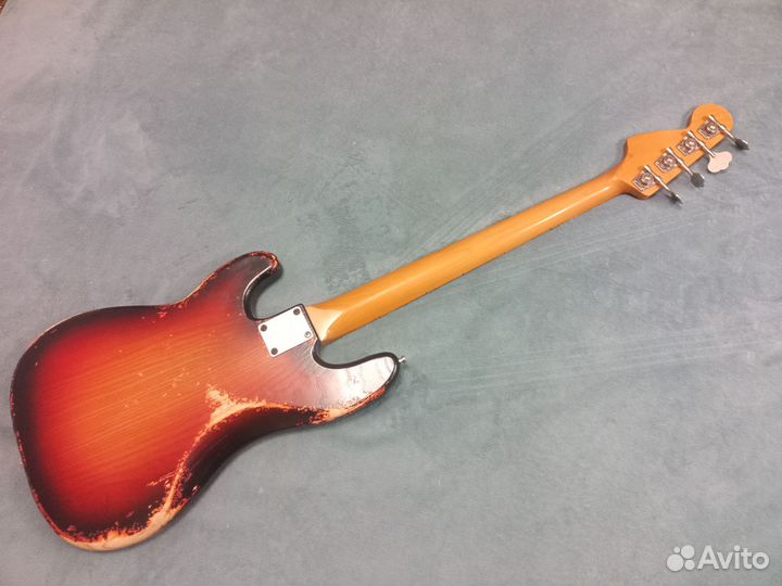 Мастеровой бас Fender Precision