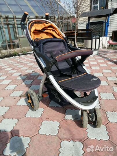 Прогулочная коляска