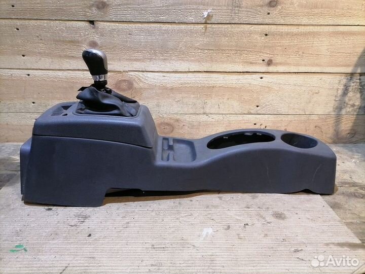 Консоль центральная Ford Tourneo Connect 1.8 DI