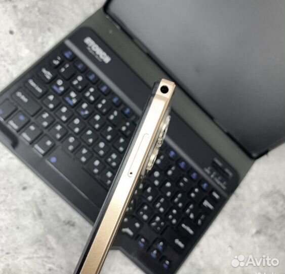 Планшет с клавиатурой 6/128gb