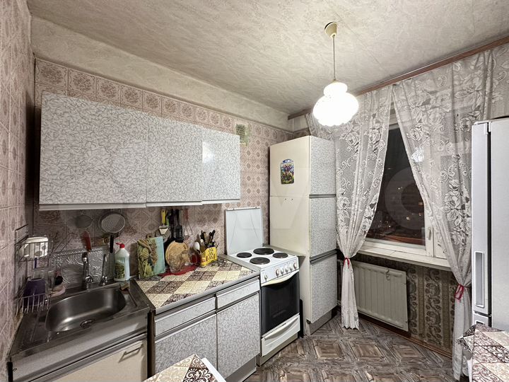 2-к. квартира, 51 м², 8/12 эт.