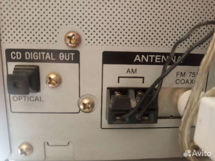 Музыкальный центр sony смт-срх1