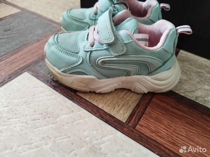Кроссовки для девочки 25 размер