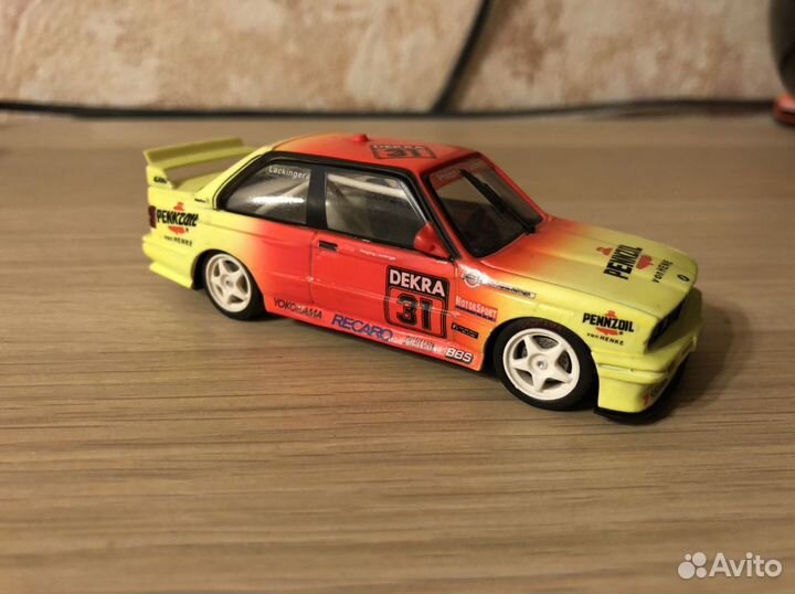 Модель BMW M3 e30 Minichamps 1/43