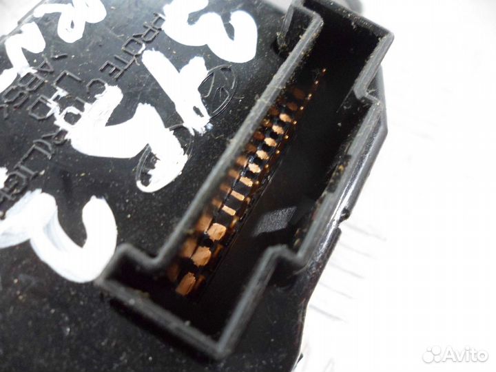 Переключатель подрулевой (стрекоза) Kia Sorento 2