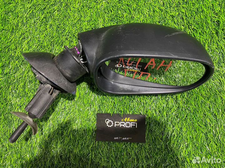 Зеркало правое механическое Renault Logan