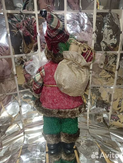 Дед мороз под елку