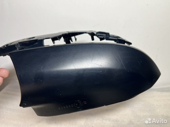 Накладка левого зеркала Toyota Rav 4 xa 50