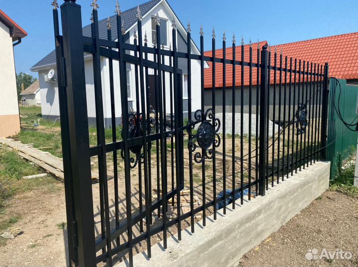 Установка заборов из профнастила