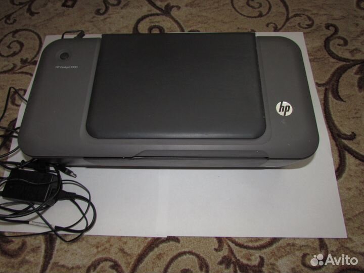 Принтер HP Deskjet 1000