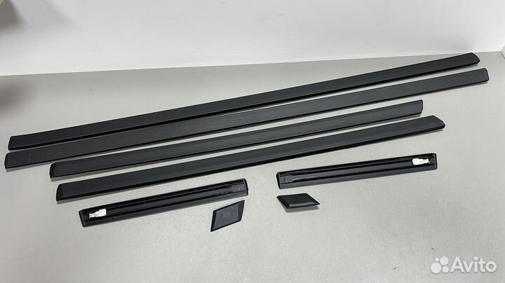 Молдинги дверей BMW E34