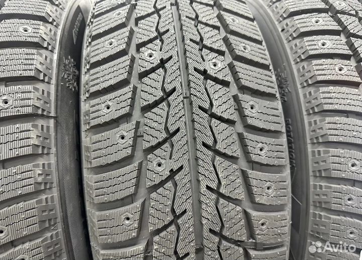 Zeta Antarctica Ice 215/65 R16 30T