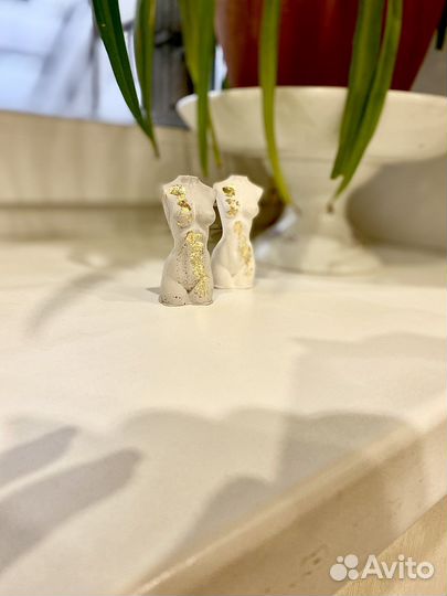 Изделия из гипса