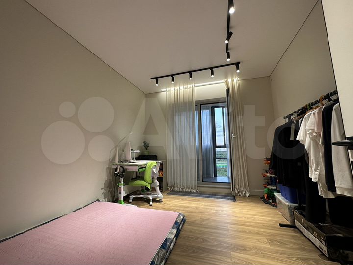 2-к. квартира, 66 м², 6/6 эт.