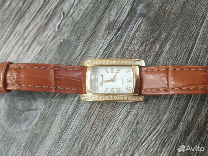 Часы женские Romanoff
