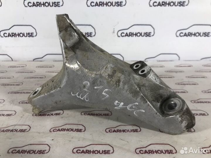 Кронштейн двигателя правый Volkswagen Touareg NF