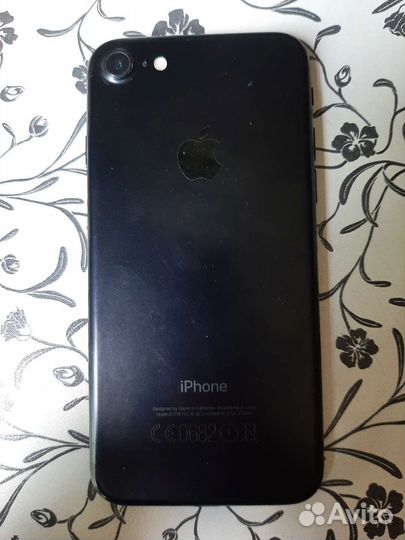 Телефон iPhone 7 128gb