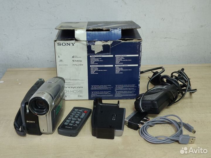 Видеокамера Sony DCR-HC94E