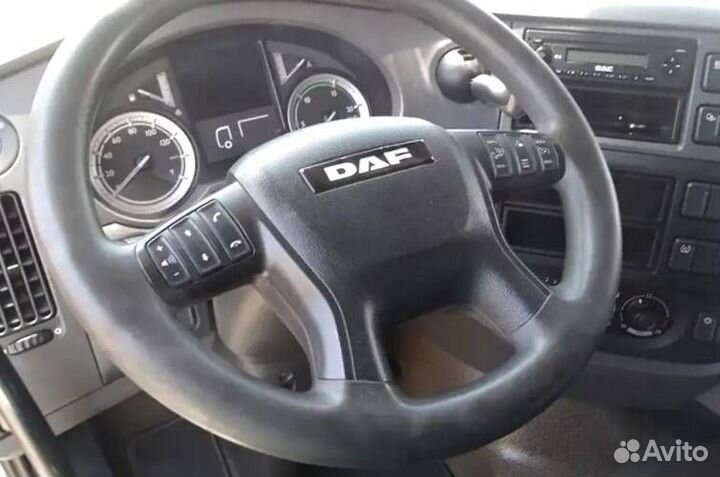 В разборке грузовик DAF, XF106 с 2015