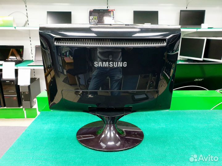 Монитор Samsung 20