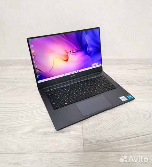 Ультрабук huawei MateBook D i3-1115G4/8 гб/SSD256