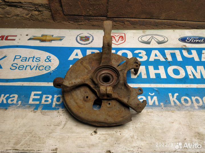 Кулак поворотный правый Volkswagen Golf II 86-92