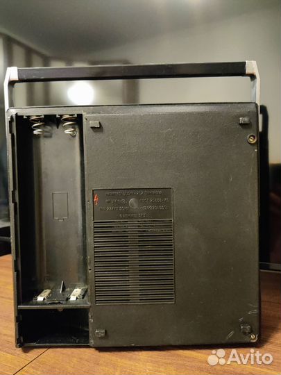 Кассетный магнитофон Весна 202 + кассета