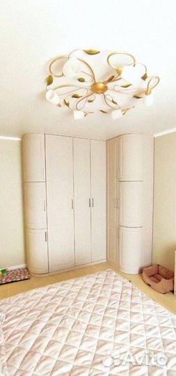 Шкаф распашной угловой на заказ