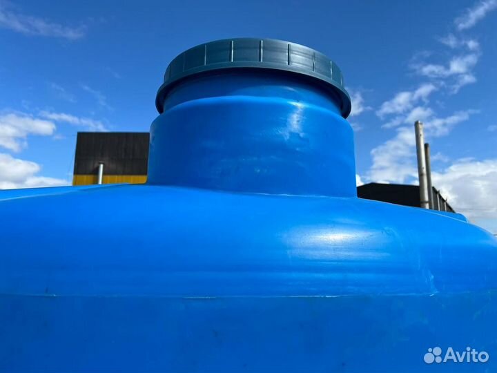 Бочка пластиковая 3000 л для жидкостей (вертикальн