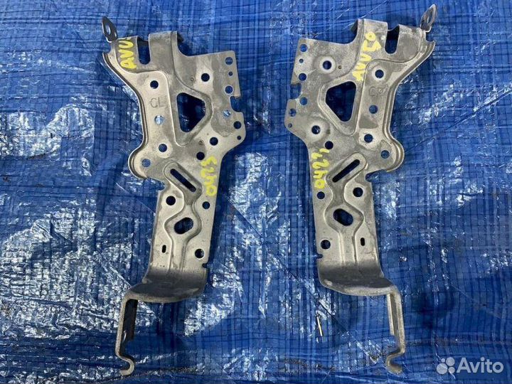 Крепление магнитофона Toyota Camry AVV50 2arfxe