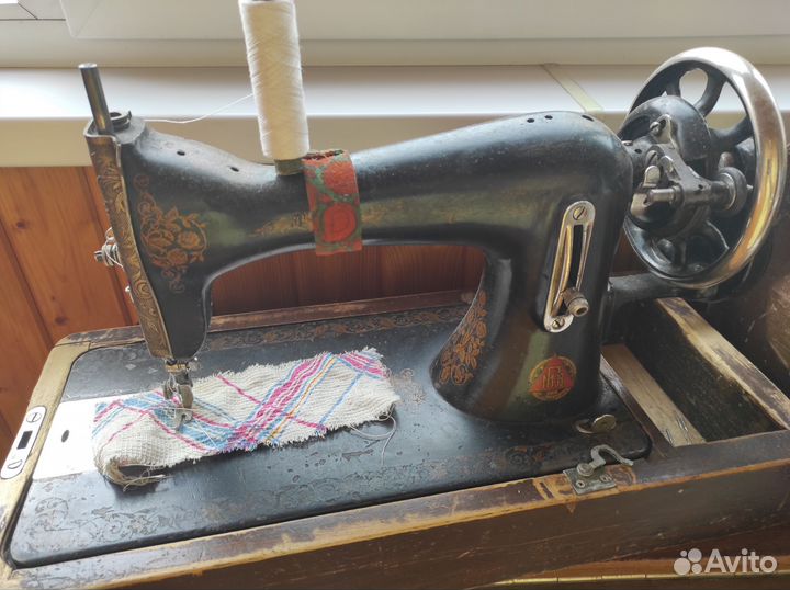 Швейная машинка