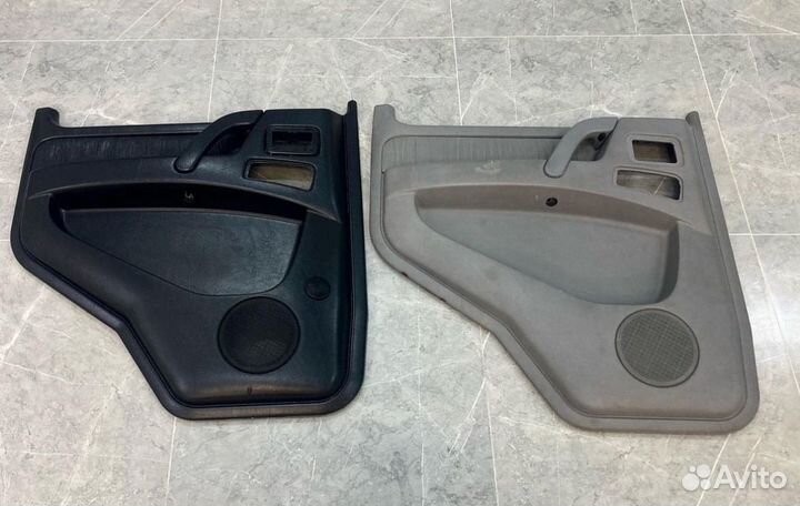 Обшивка задней левой двери Mercedes G-class W463