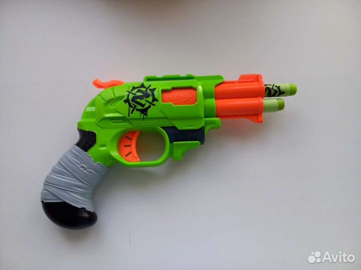 Пистолет Nerf