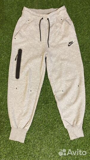 Флисовые брюки Nike Sportswear Tech — AirRobe