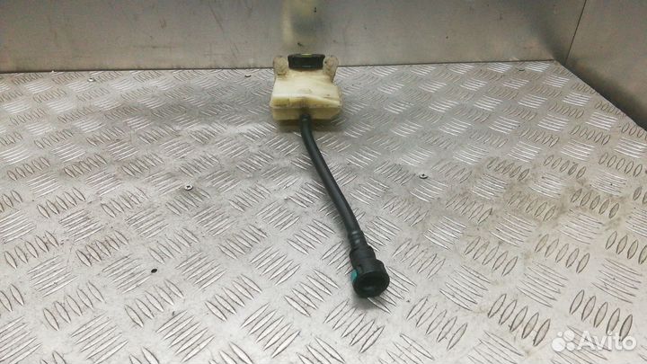 Бачок главного тормозного цилиндра Ford C-Max 2005