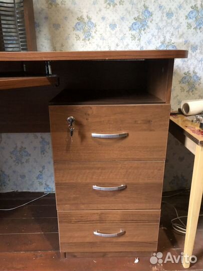 Компьютерный стол бу