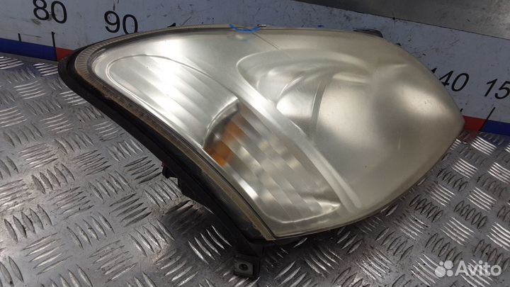 Фара правая Toyota Corolla 9 (E120/E130) 2002