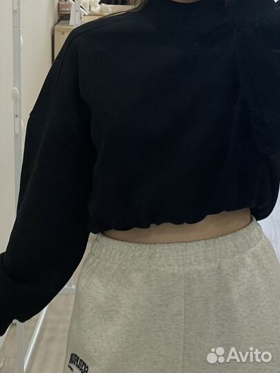 Худи черное укороченное