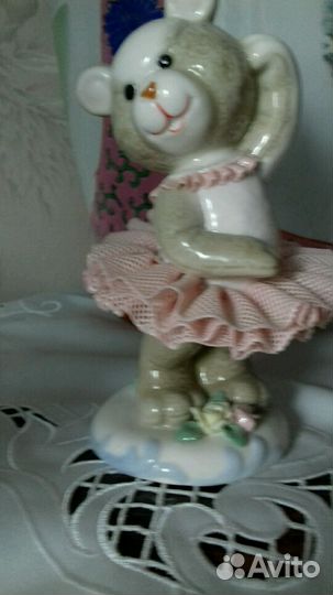 Медвед фарфор.италия.юбочка из фарфоровой сетки.оч