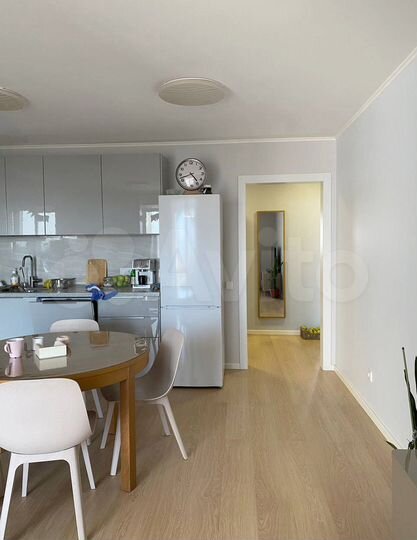 2-к. квартира, 84,2 м², 14/15 эт.