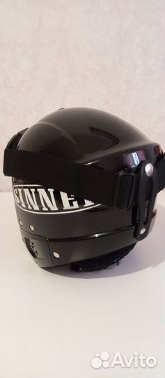 Горнолыжный шлем с маской