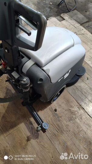 Поломоечная машина Nilfisk SC400