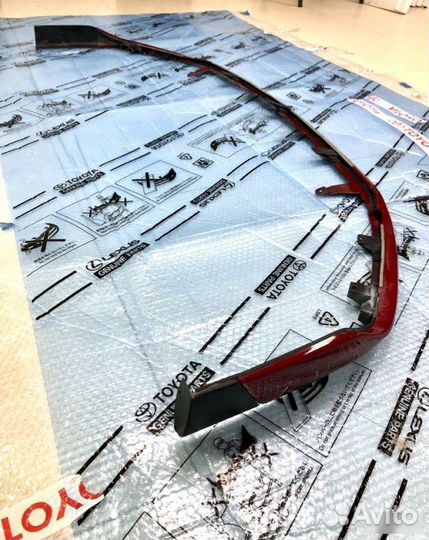 Накладка бампера передняя Lexus Rx 4