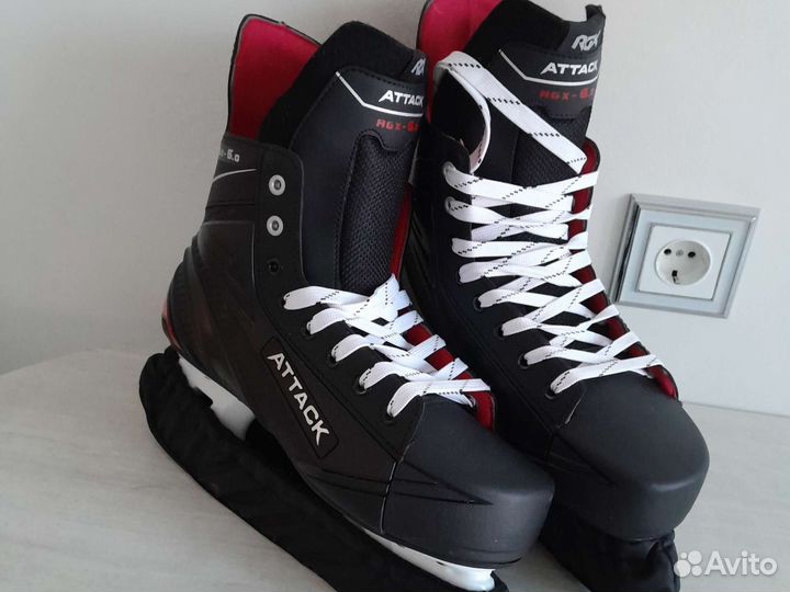 Коньки хокейные attack 43р.новые