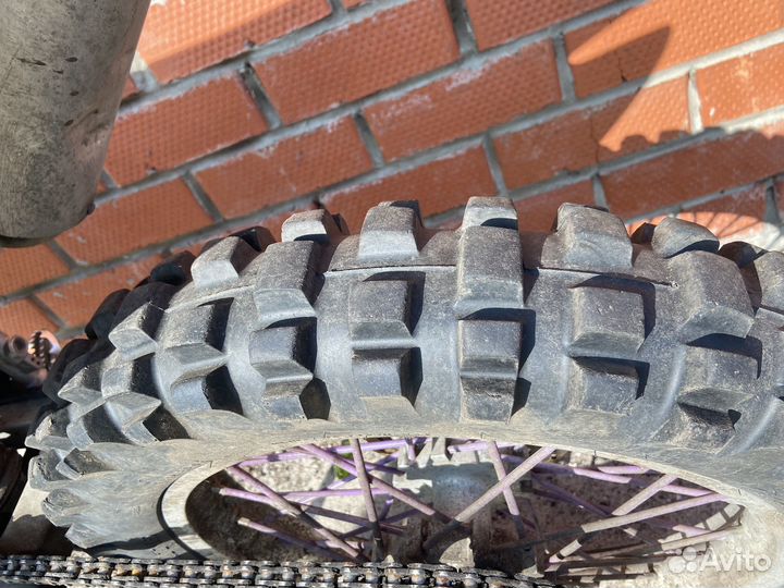 Кроссовый мотоцикл