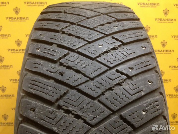 Goodyear Ultragrip Ice Arctic 215/55 R17