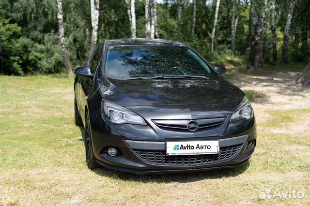 Opel Astra GTC 2.0 AT, 2012, 157 000 км с пробегом, цена 1050000 руб.