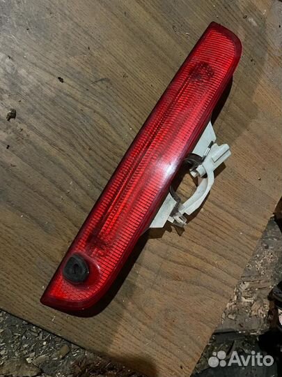 Стоп сигнал в крышку багажника форд фьюжен